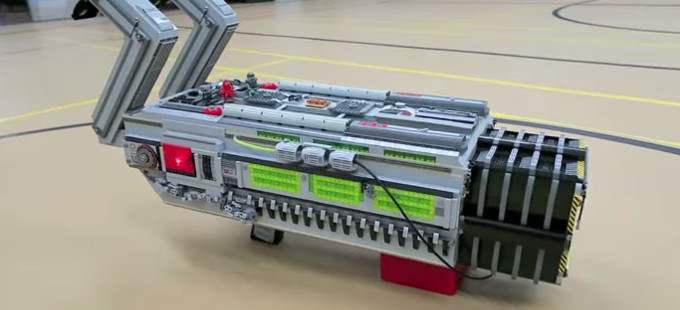 Impresionante BFG9000 de Doom hecha con piezas de LEGO