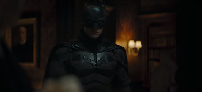 Batman consigue avance y Robert Pattinson se luce
