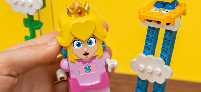 LEGO Peach confirmada para LEGO Super Mario