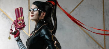 Bayonetta, la Bruja de Umbra en un atractivo y nostálgico cosplay