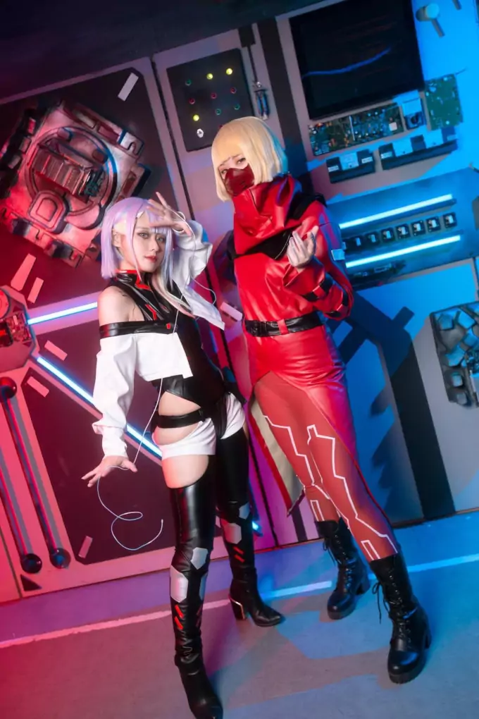 Cyberpunk: Edgerunners: Kiwi recordada a través del cosplay