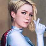 Spider-Verse: Spider-Gwen en un intrépido y urbano cosplay