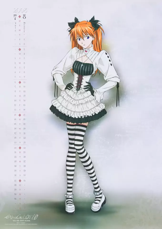 Evangelion: Asuka Langley en un atractivo cosplay de gothic lolita