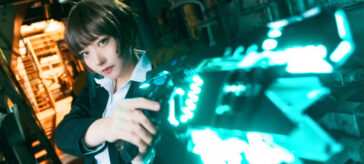 PSYCHO-PASS: Akane Tsunemori en un cosplay haciendo cumplir la ley