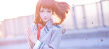 Boku no Hero Academia: Ochako Uraraka en un cosplay con aire estudiantil