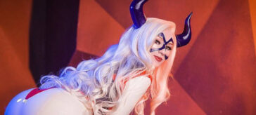 Boku no Hero Academia: Mt Lady en un atractivo y picante cosplay