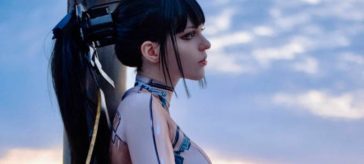 Stellar Blade: Eve en un sexy cosplay con el Skin Suit