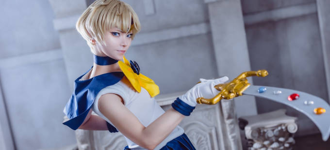 Sailor Moon: Sailor Uranus en un aguerrido y refinado cosplay