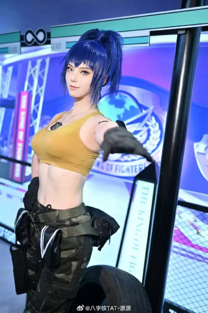 The King of Fighters: Leona Heidern en un aguerrido cosplay desde China