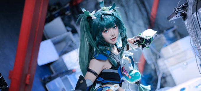 Zenless Zone Zero: Qingyi en un adorable cosplay con espíritu moe