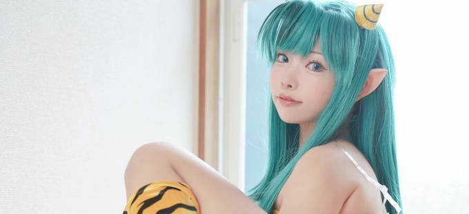 Urusei Yatsura: Lum en un cosplay tradicional y escolar a partes iguales