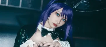 Sono Bisque Doll wa Koi wo Suru: Arisa Izayoi en un cosplay listo para el trabajo