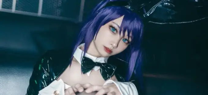 Sono Bisque Doll wa Koi wo Suru: Arisa Izayoi en un cosplay listo para el trabajo