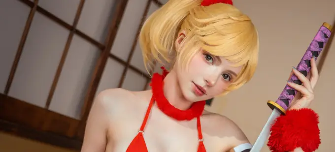 Bleach Mirrors High: Naru Jurinna a través de un hermoso cosplay